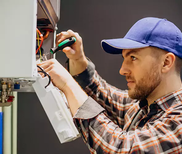 Expert Plumber for Tankless Water Heater Maintenance in Sammamish, WA: Schedule Professional Maintenance Services with Us